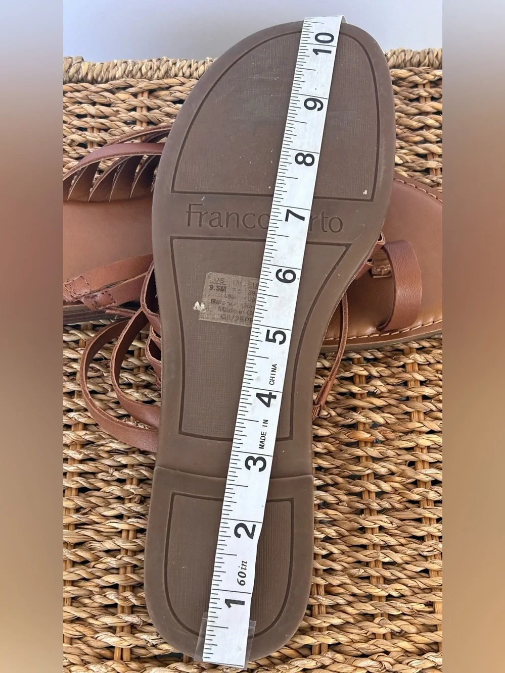 Franco Sarto Women’s Giuseppe Sandals Strappy Styling with Toe Ring Size 9.5